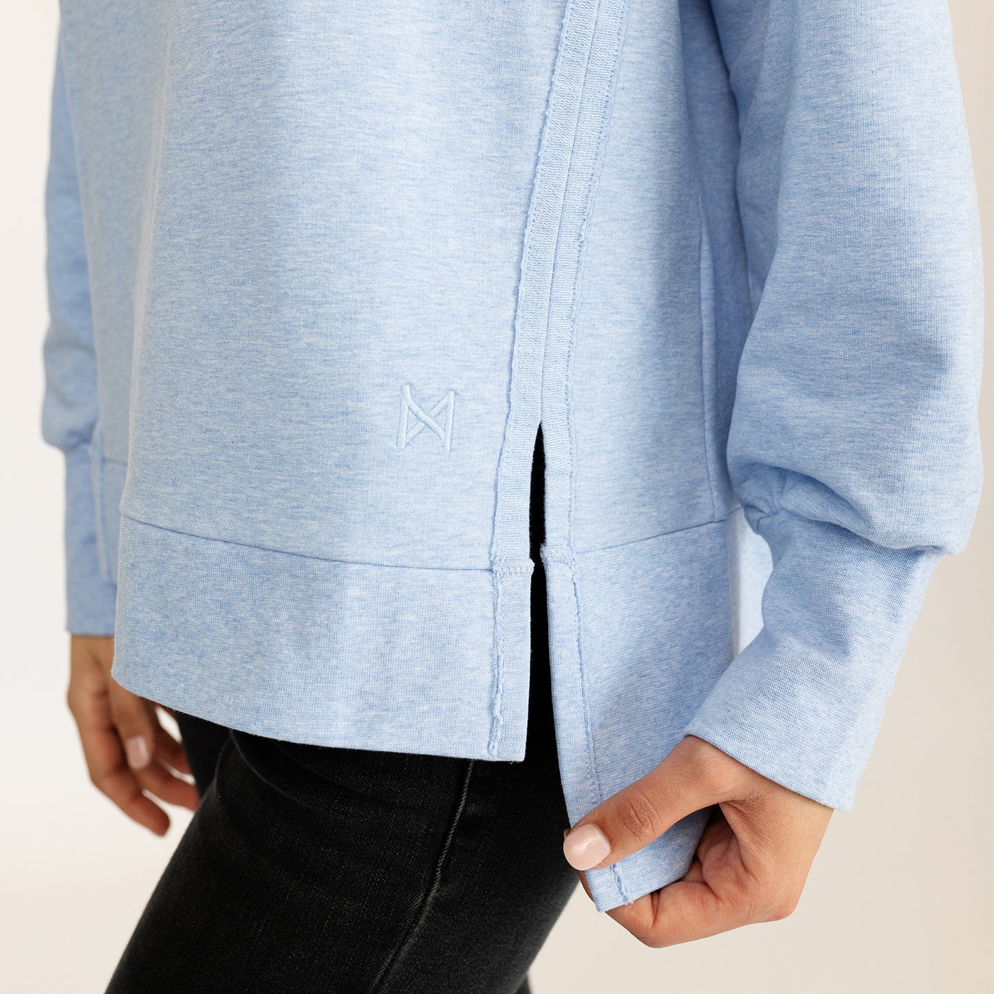 Amelia Crew Neck Sweatshirt - Light Blue